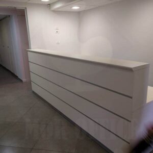 דלפק קבלה ישר ל4 פקידות